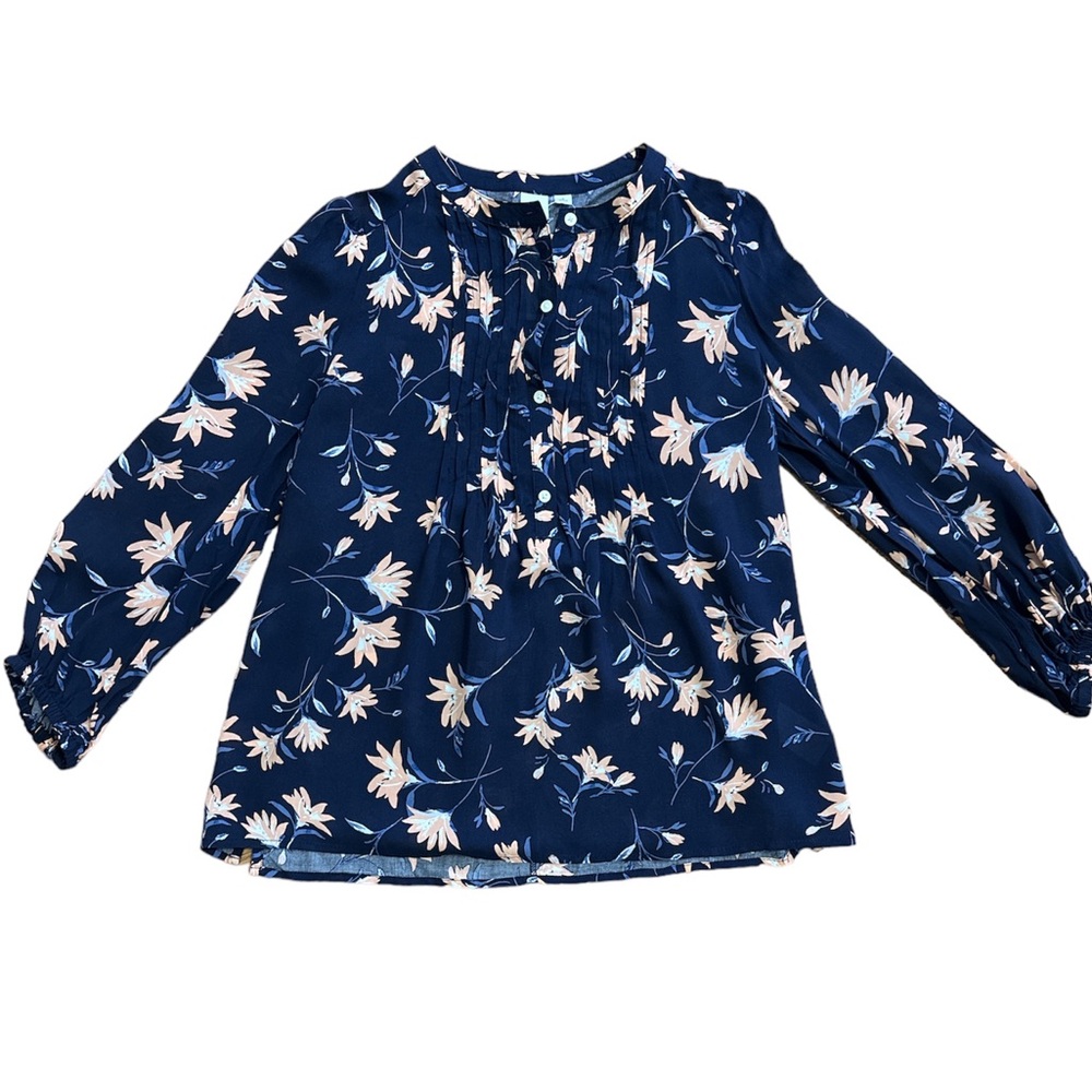 GAP navy & pink blouse. NWT. Size S.